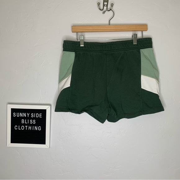 Nike Green Color Block Cotton Shorts Size Large - Picture 7 of 12